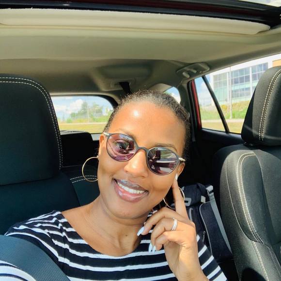 Meet your Posher, Uwimana - Picture 1 of 1